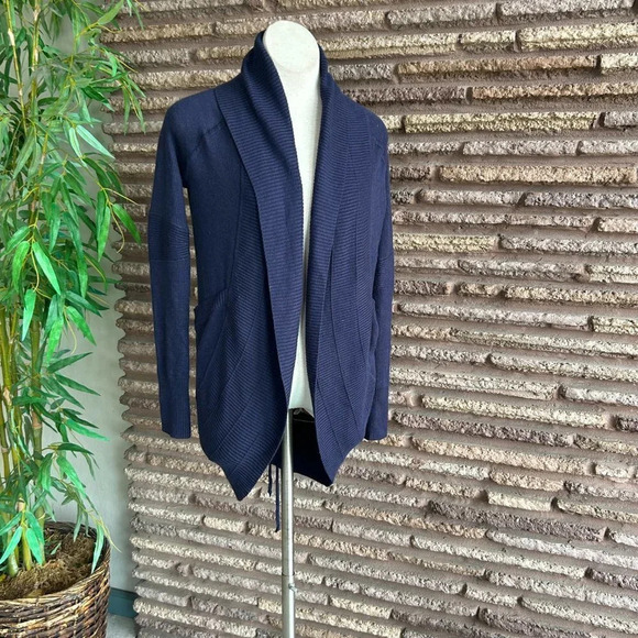 Lululemon Navy Blue Transformation Reversible Wrap Sweater - Picture 9 of 10